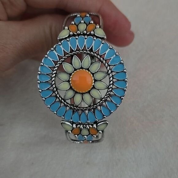 Boho cuff style bracelet - Picture 7 of 10